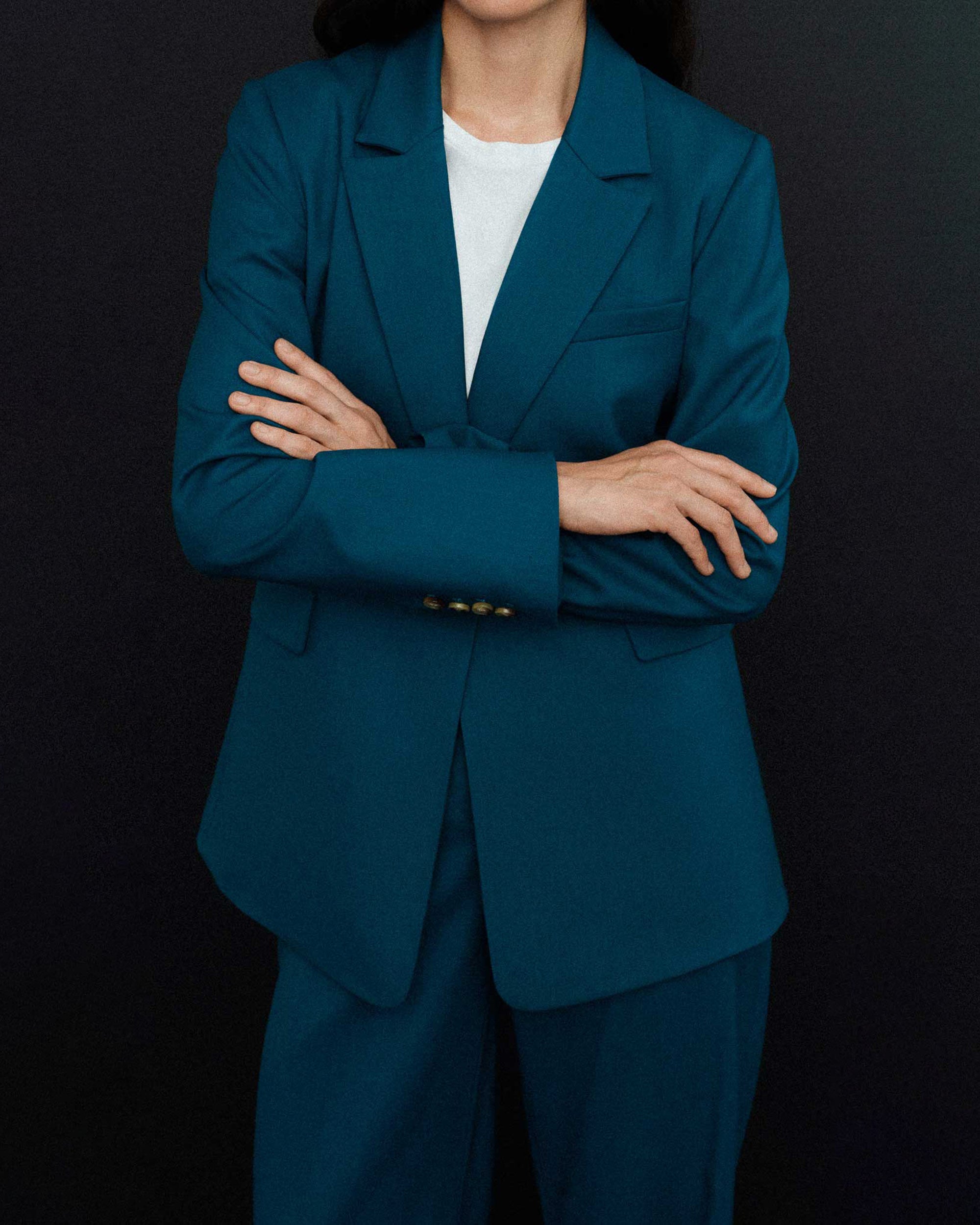 Seasonless Wool Fitted Notch Lapel Blazer