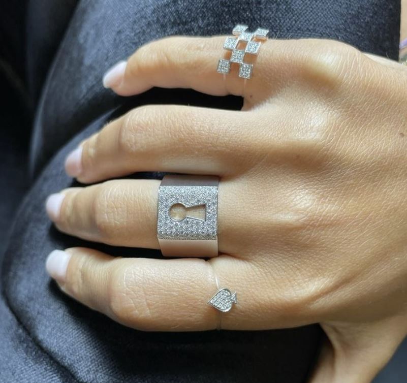 Diamond & 18k White Gold Protection Ring