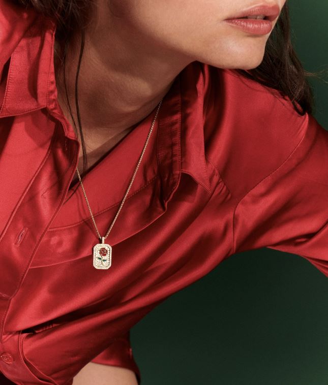 Diamond & 18k Gold Rose Antique Pendant Necklace