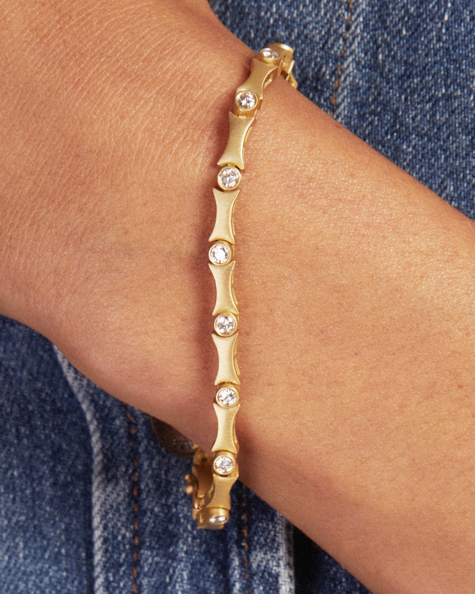Diamond & 18k Gold Stability Bangle