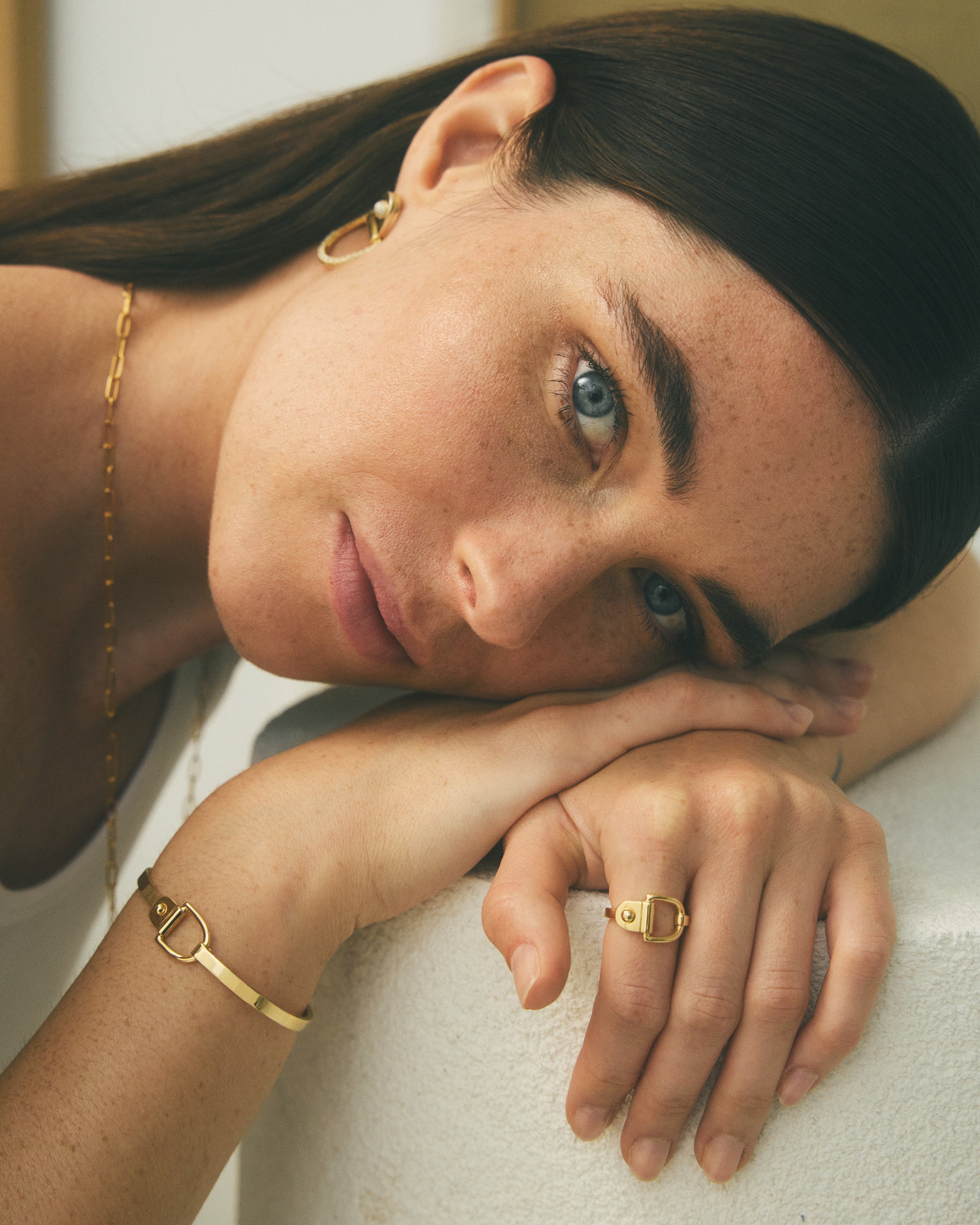 18k Gold Rivet Bangle