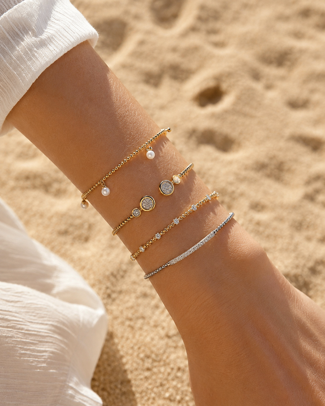 Diamond & 14 Gold Bujukan Stations Cuff