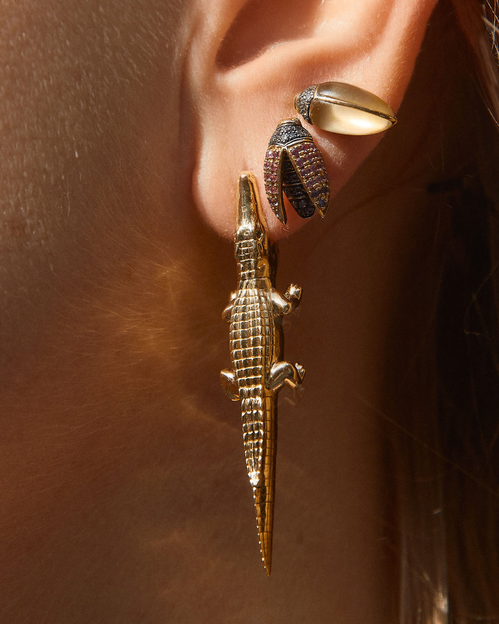 Tsavorite & 18k Gold Alligator Bite Drop Earring