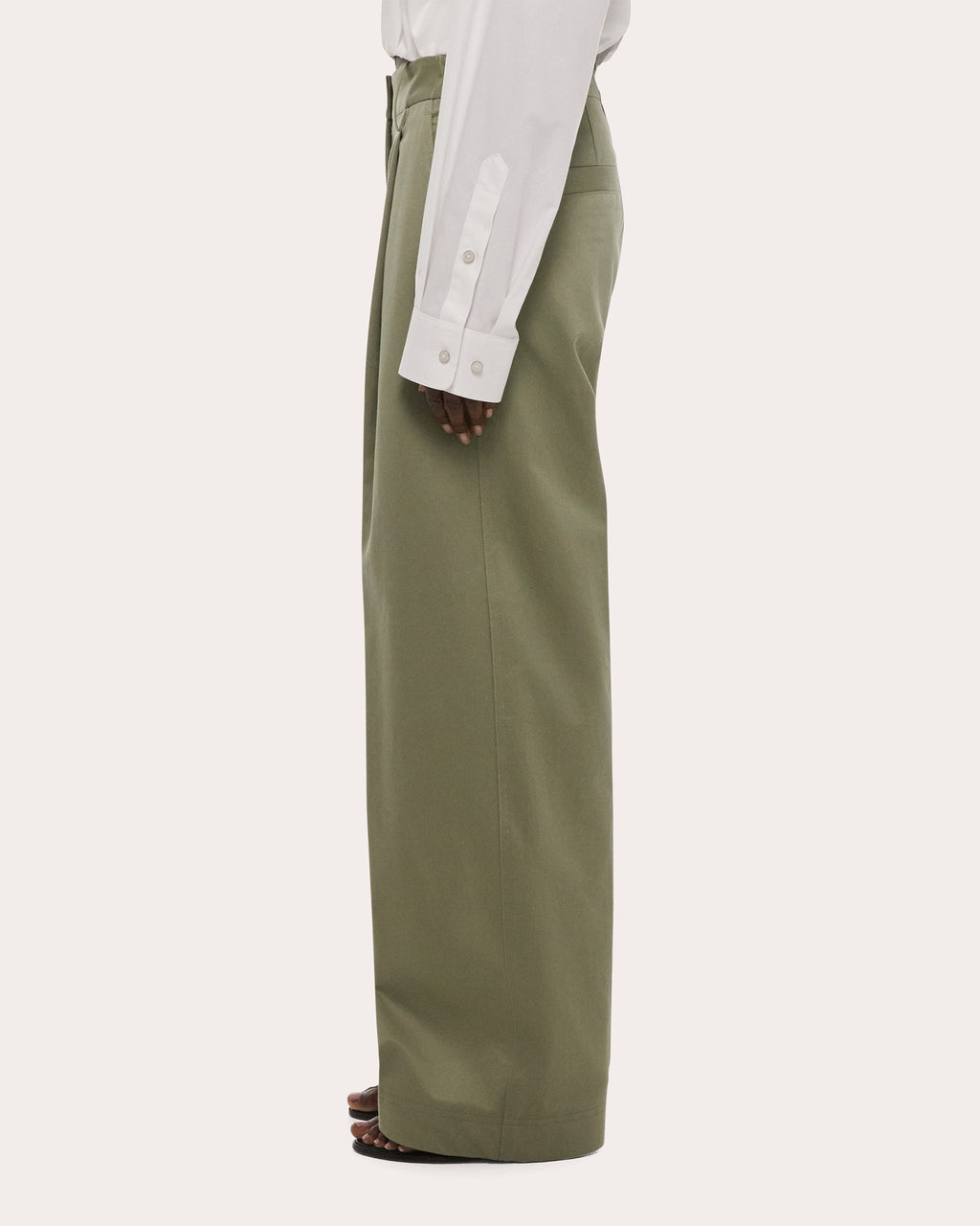 Cotton Chino Twill Pleated Barrel Trousers