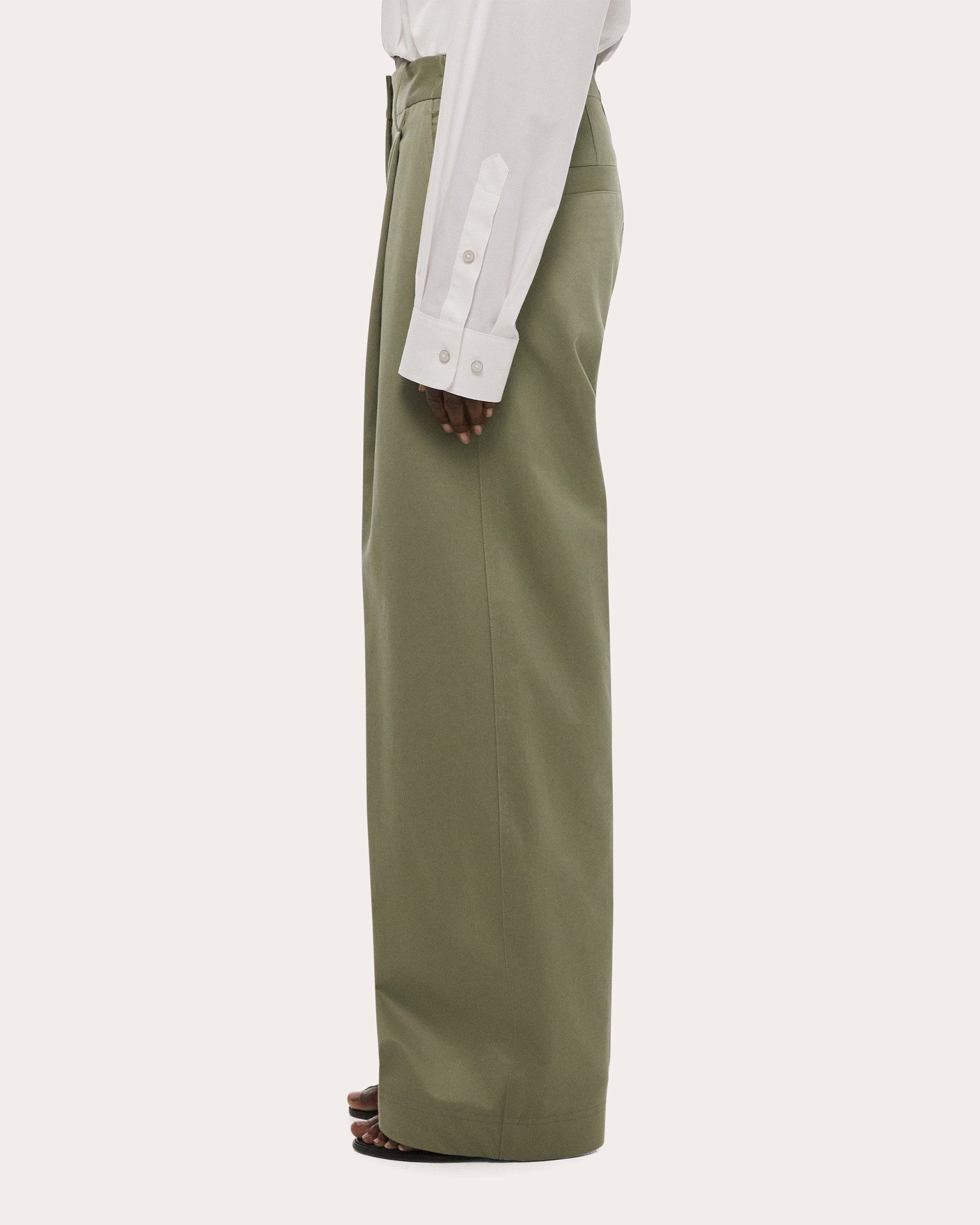 Cotton Chino Twill Pleated Barrel Trousers