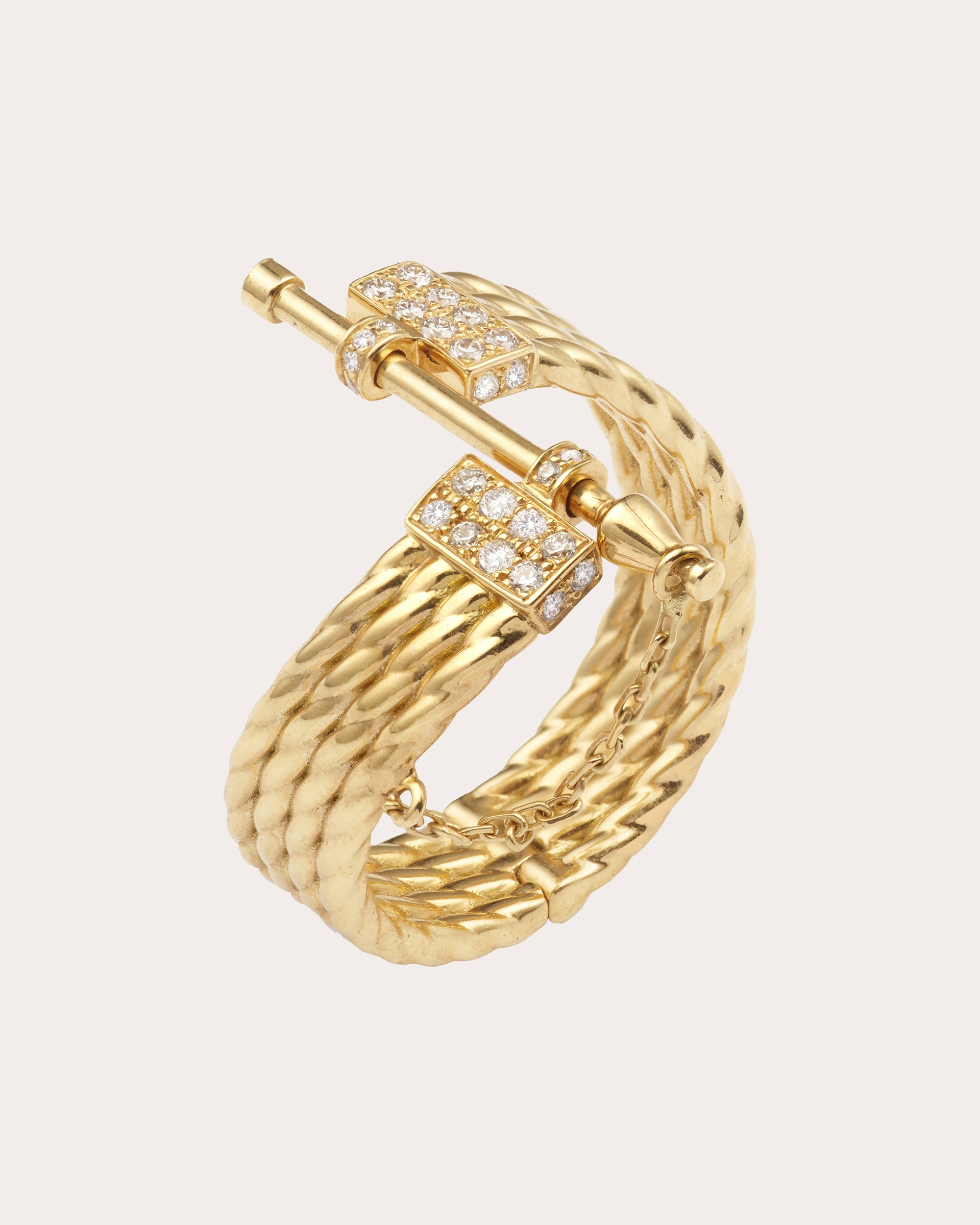 Diamond & 18k Gold Loquet Ring