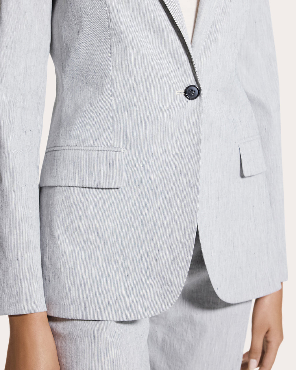 Textured Linen Staple Blazer