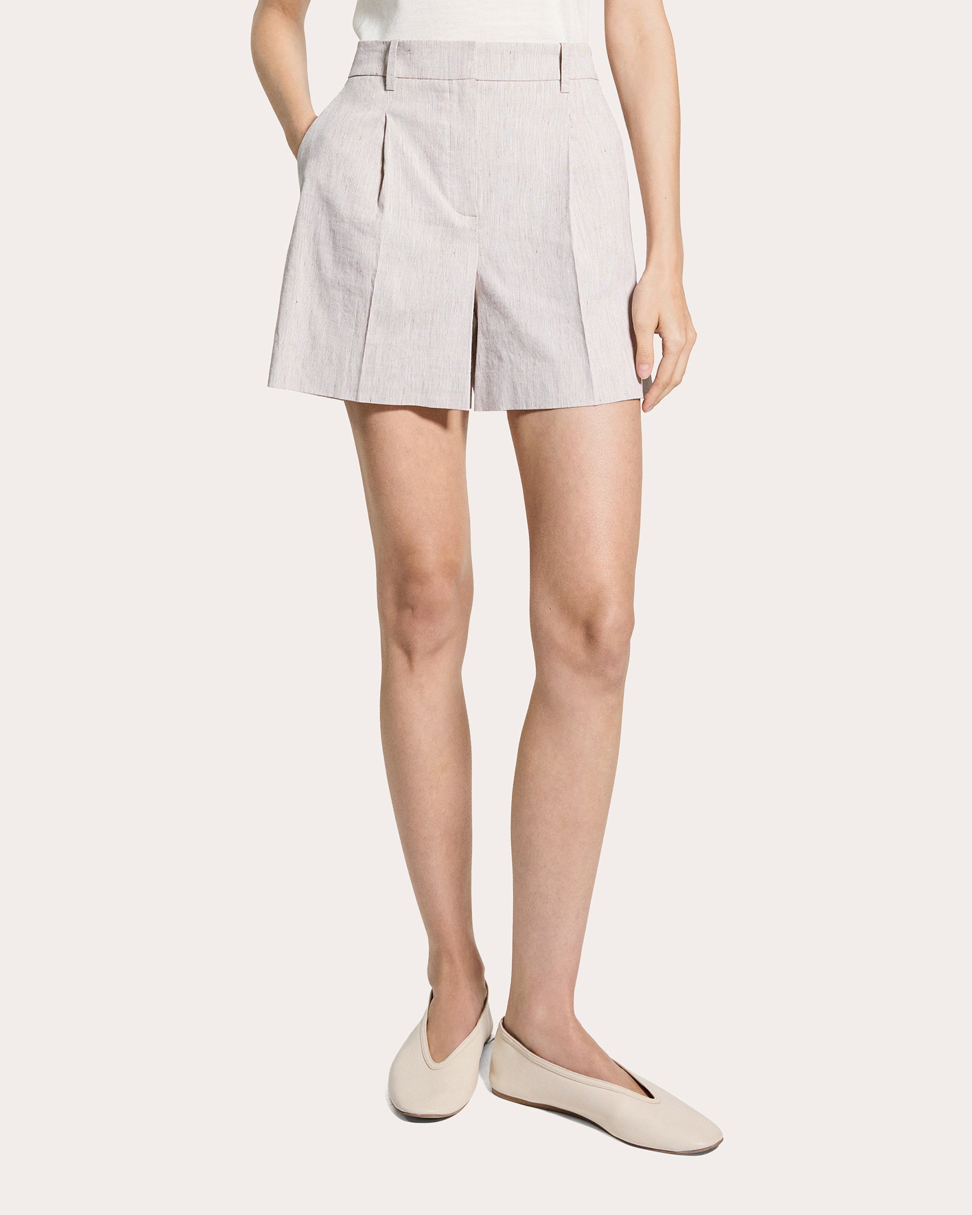 Textured Linen Pleated Shorts